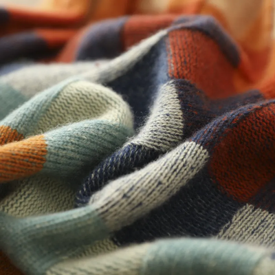 Sara | Turtleneck patchwork pattern