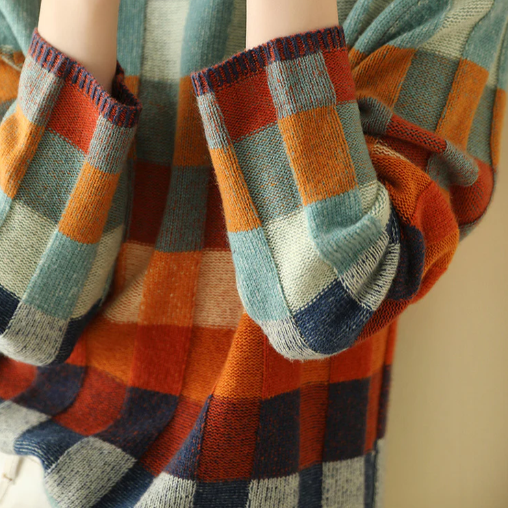 Sara | Turtleneck patchwork pattern